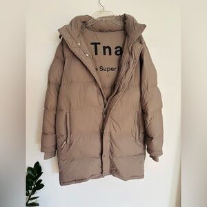 Aritzia TNA Super Puff Mid